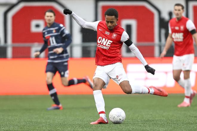 志性的中下 志性的中下